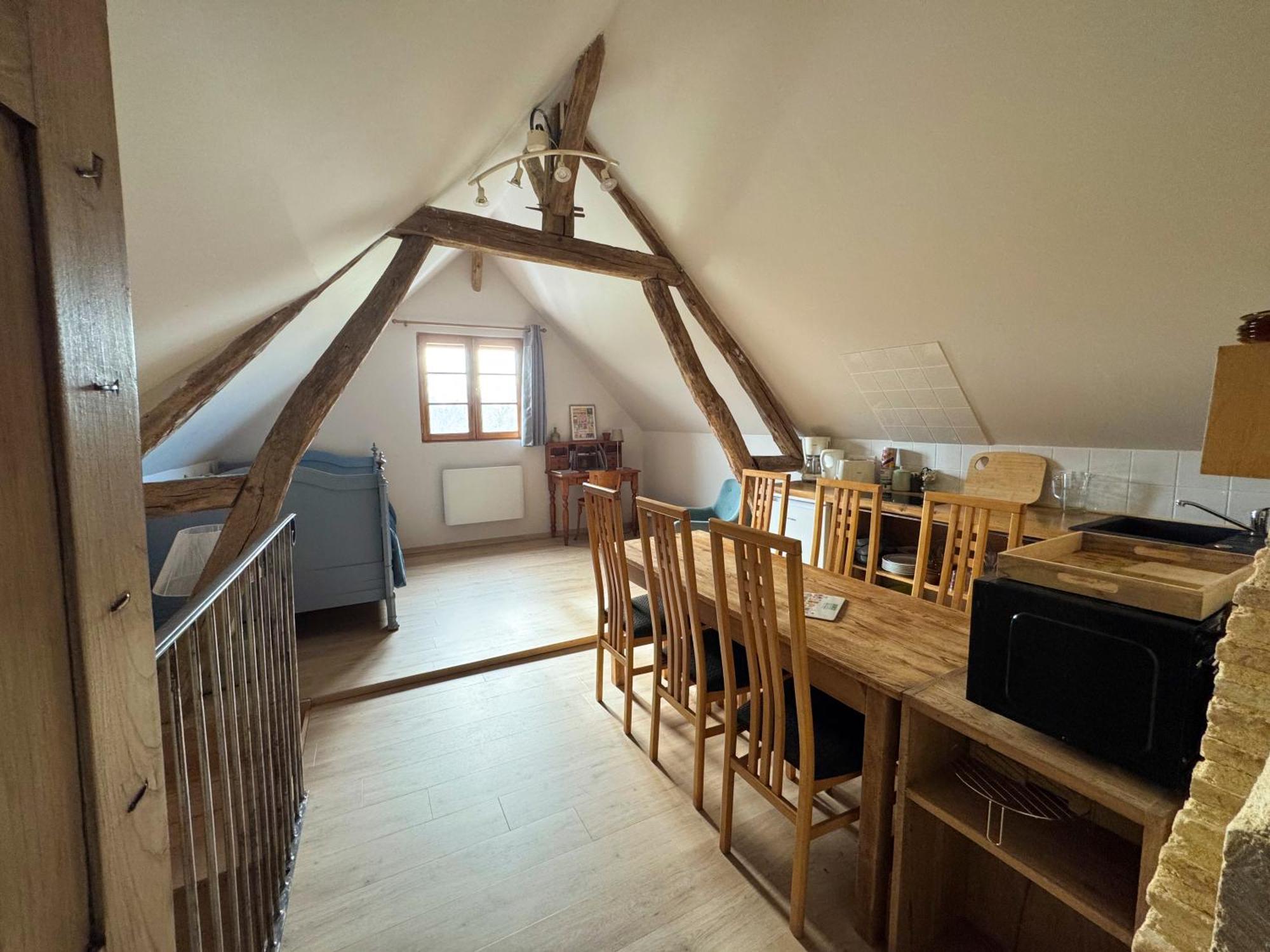 Appartement Independant Pouvant Accueillir Jusqu'a 6 Personnes, Situe Dans Foret *